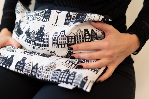 Lendenkissen mit Rapssamenfüllung-Black & White Kollektion