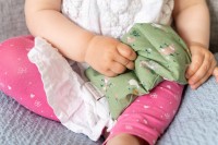 Babykissen 3-Kammer mit Traubenkernfüllung Babykissen 3-Kammer mit Traubenkernfüllung