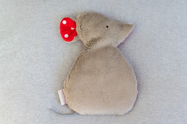 Kinderkissen Lina die Maus mit Traubenkernfüllung - Bio Plüsch
