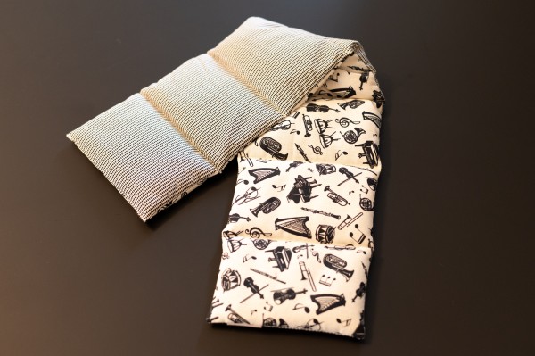 7-Kammerkissen mit Kirschkernfüllung-Black & White Kollektion