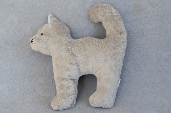 Kuschelkissen Clara die Katze - Bio Plüsch